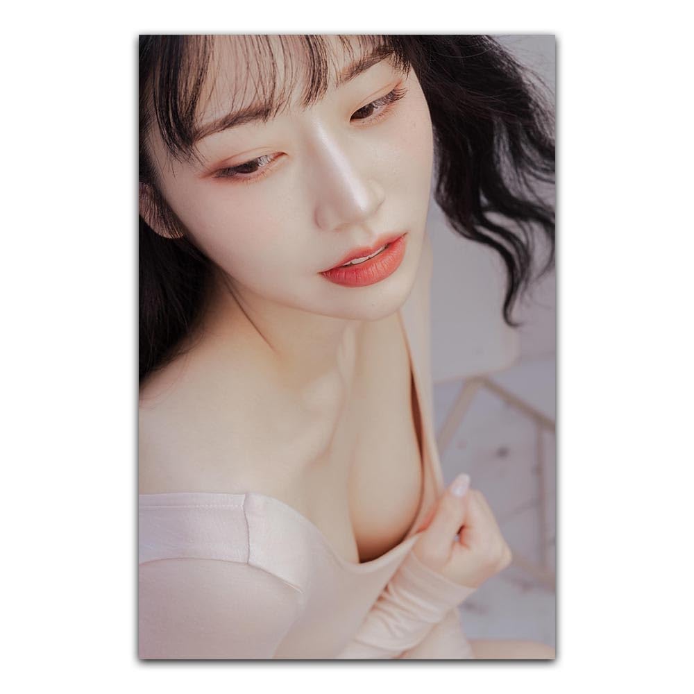 Amazon.co.jp: 壁画 河北彩伽（かわきた さいか）水着写真のポスター